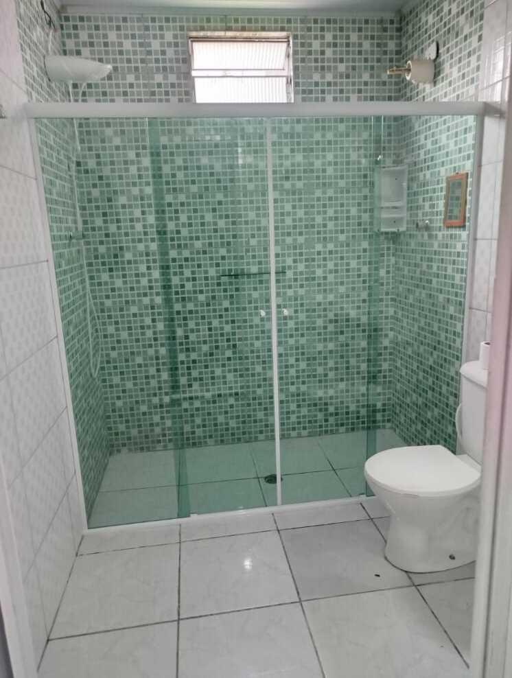 Box Quatro Folhas com Abertura Central